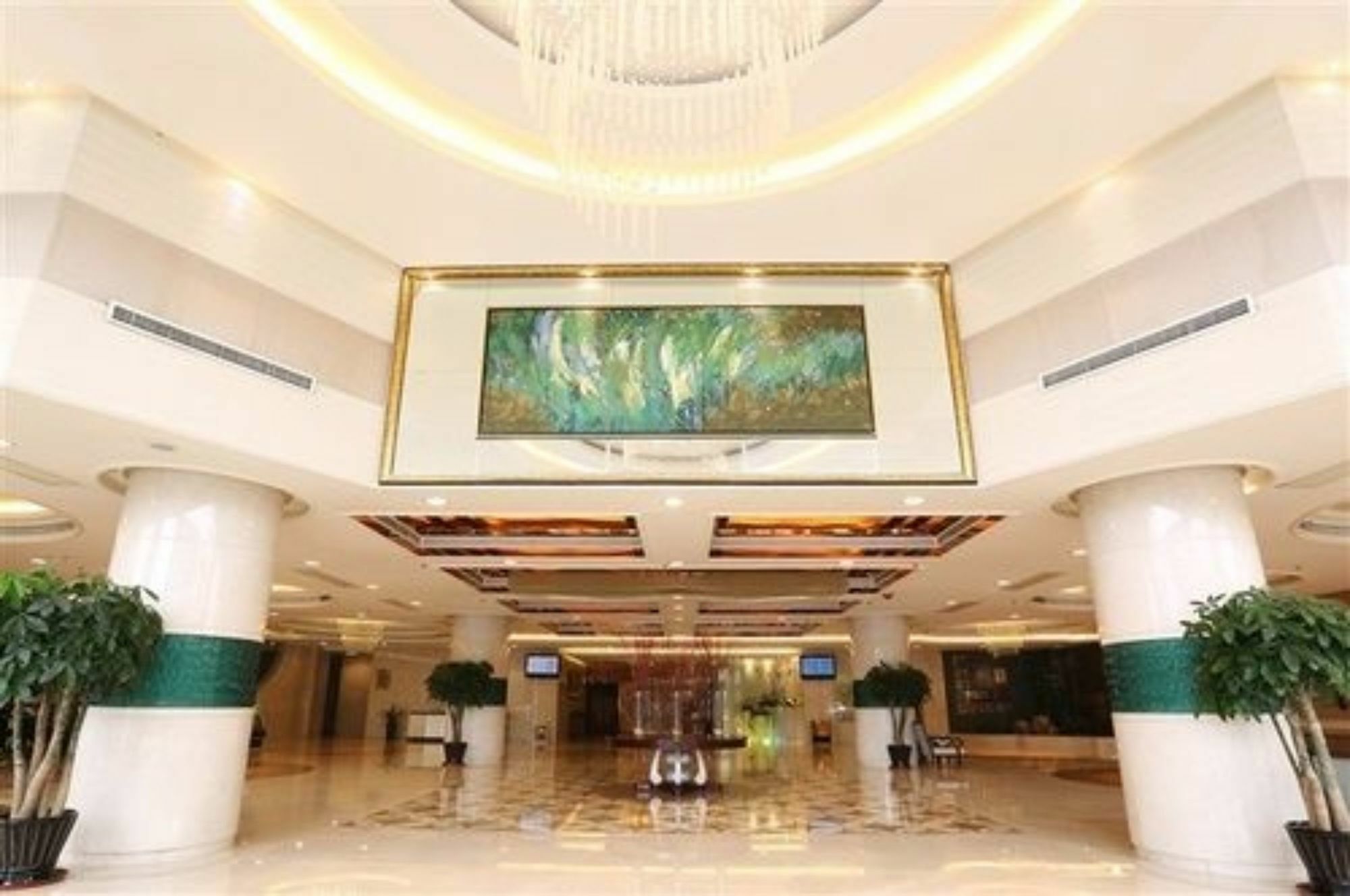 Qingdao Kuaitong International Hotel Buitenkant foto